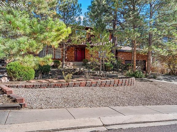 2nd image of 6015 Castlewood Ln