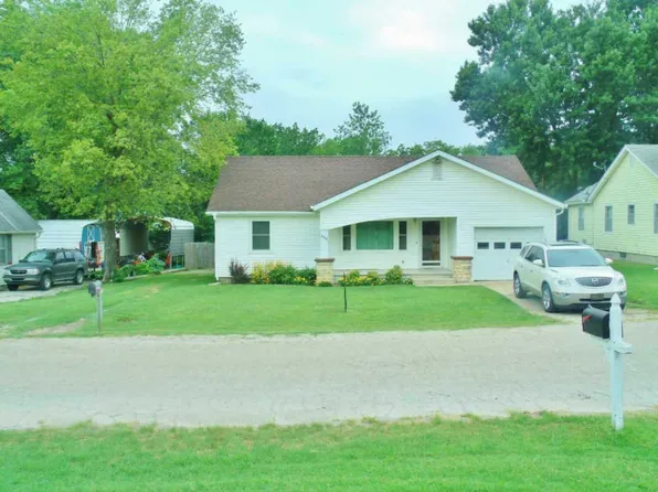 115 S Greenwood St, Eureka, KS 67045