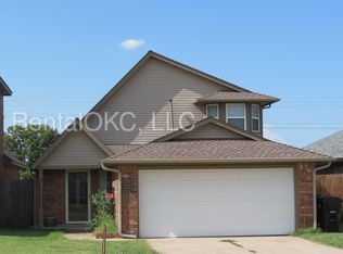 1601 SW 20th St, Moore, OK 73170