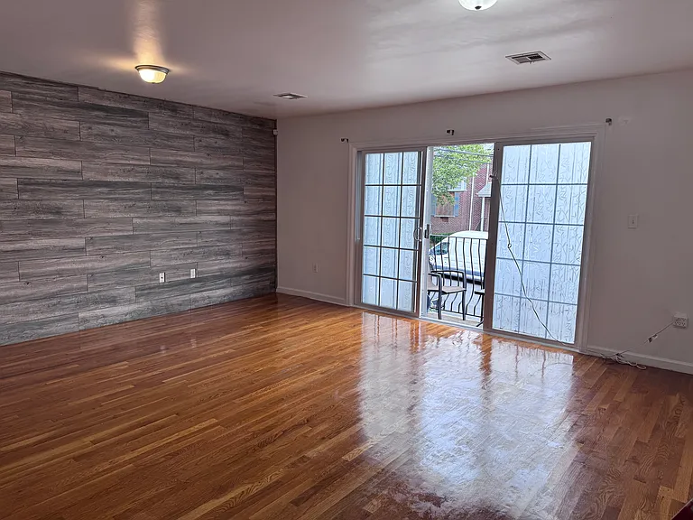 20 Poinier St #2 — Photo 10