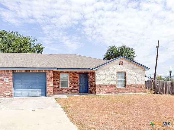 2nd image of 3011 Baldwin Loop