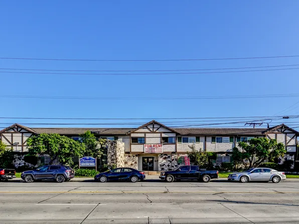 Chanteclaire Apartments