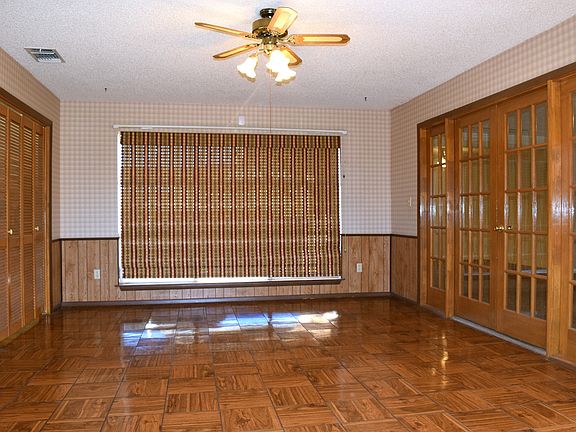 5th image of 2923 Dawn Ave