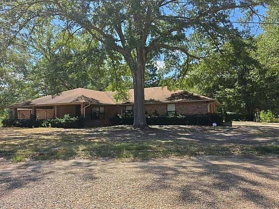 2nd image of 701 Grapevine Rd