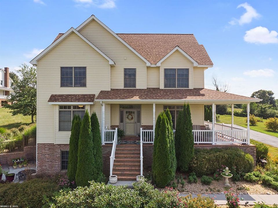 1st image of 1761 Stratford View Dr
