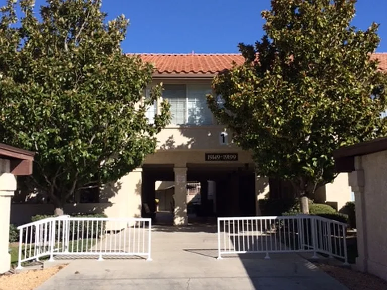 19121 Palo Verde Dr — Photo 2