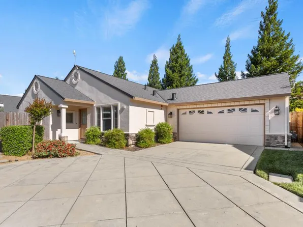 737 Young Ct, Galt, CA 95632