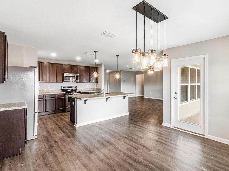4615 Plover Dr — Photo 2