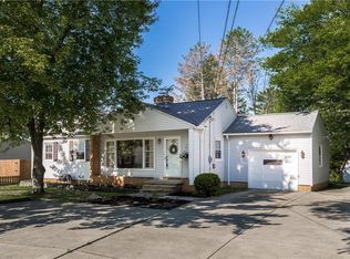 7798 York Rd, Cleveland, OH 44130