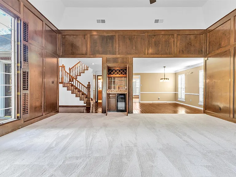 1127 Barkston Dr — Photo 11