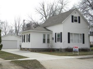 609 21st St, Spirit Lake, IA 51360