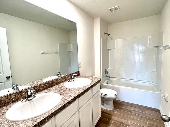 3rd image of 13654 NW 12th Pl
