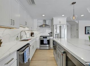 2 Horizon Rd APT G1, Fort Lee, NJ 07024