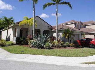 1436 Sandpiper Cir, Weston, FL 33327