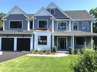 43 Oakhurst Cir, Needham, MA 02492