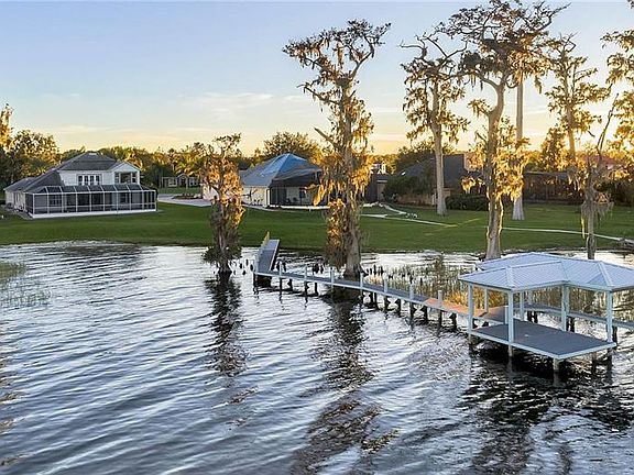 4th image of 27725 Mooring Cove Ct