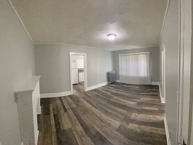 2249 Delaware Ave #B5 — Photo 2