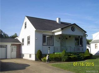 118 Maple Ave, Springville, NY 14141
