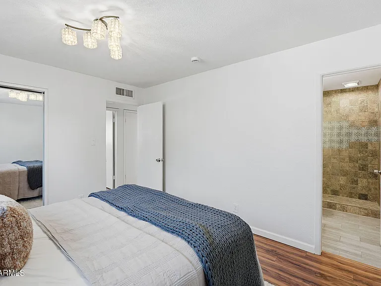 8725 E Coronado Rd — Photo 25