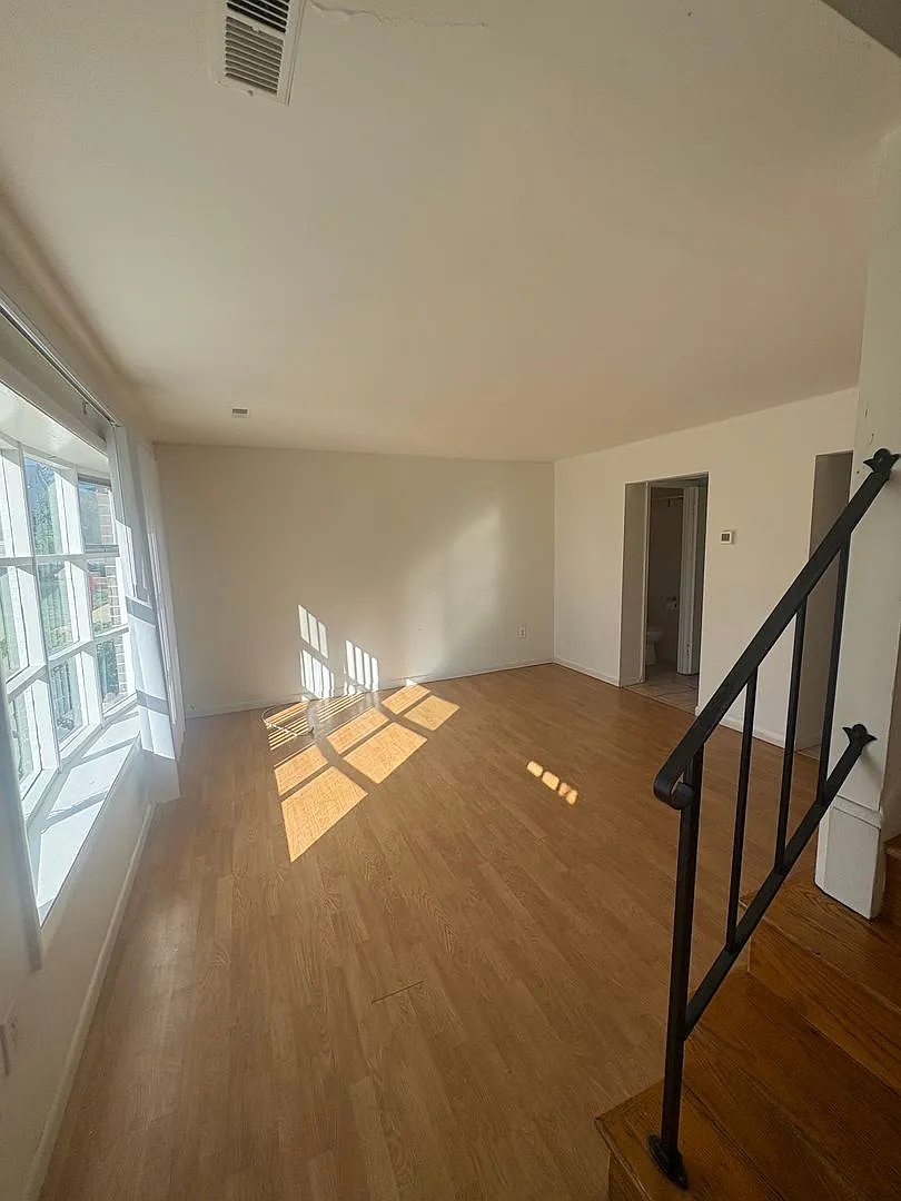 Walther Townhouses — Photo 1