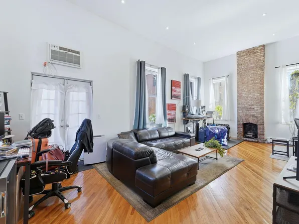 174 Grand Street image 4 of 28