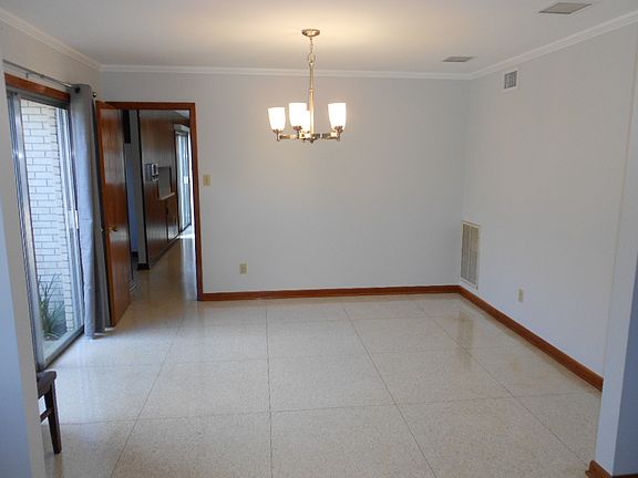 4th image of 2323 Metairie Heights Ave