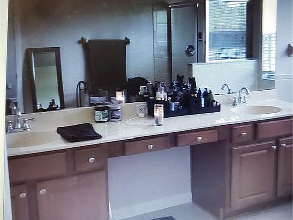 4th image of 31132 Creekridge Dr