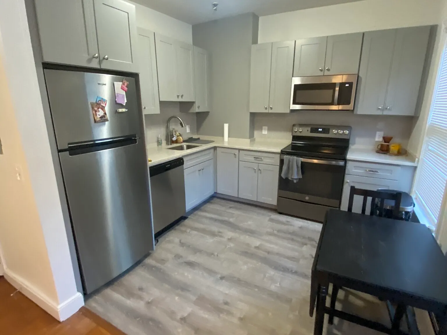 2 bed, 650 sqft, $3,700 — Photo 4