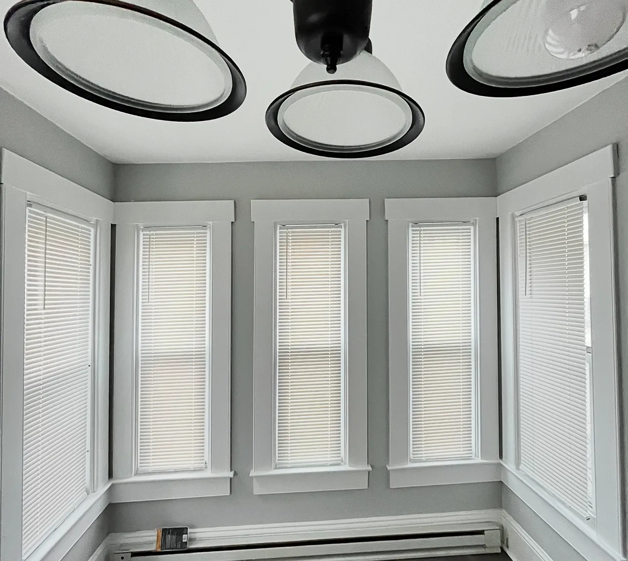 3 bed, 1030 sqft, $1,900 — Photo 3