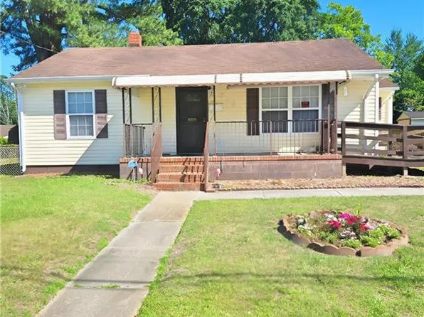515 Weaver Cir, Portsmouth, VA 23701