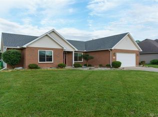 1405 Edinburgh Dr, Troy, OH