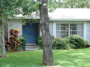 345 E Hillcrest St, Altamonte Springs, FL 32701