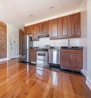 3rd image of 14 W 103rd St APT 3