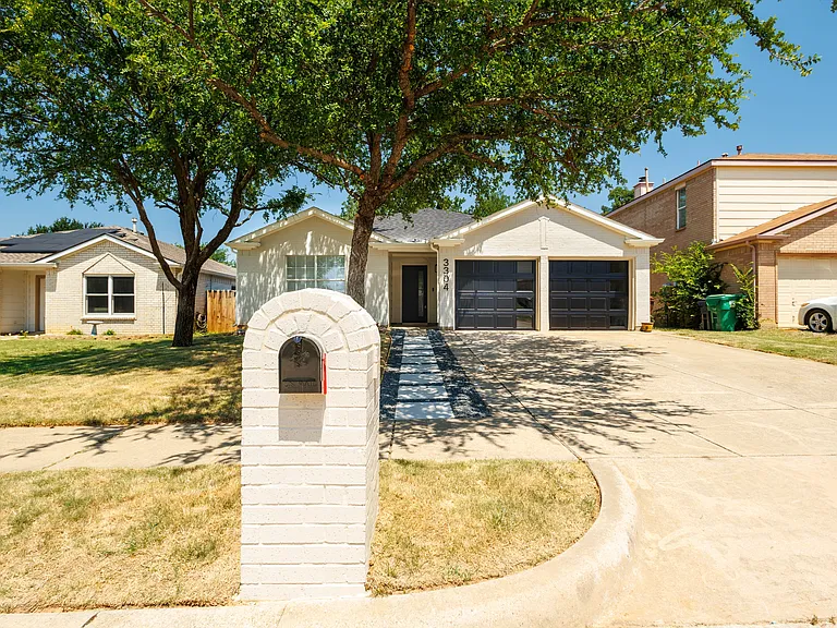 3304 Teasbend Ct — Photo 2