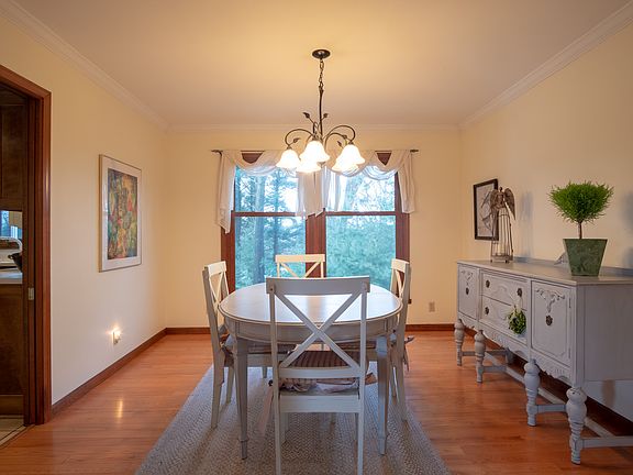 5th image of 10852 Whispering Pines Way