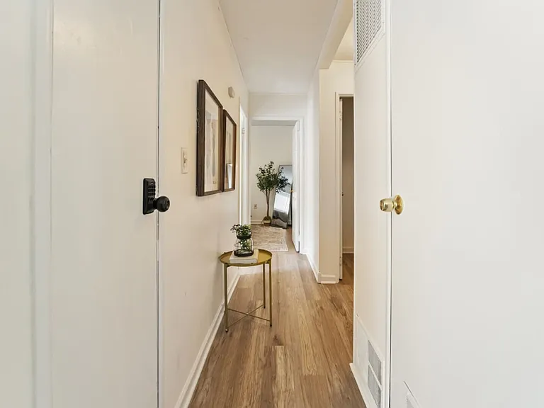 Willow Rd — Photo 18