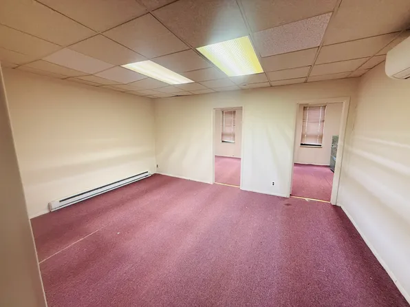 (undisclosed Address), Jamaica, NY 11423