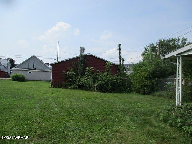 2nd image of 167 N 4th St