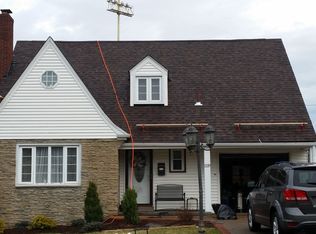1119 Laurel Hill Dr, Homestead, PA 15120