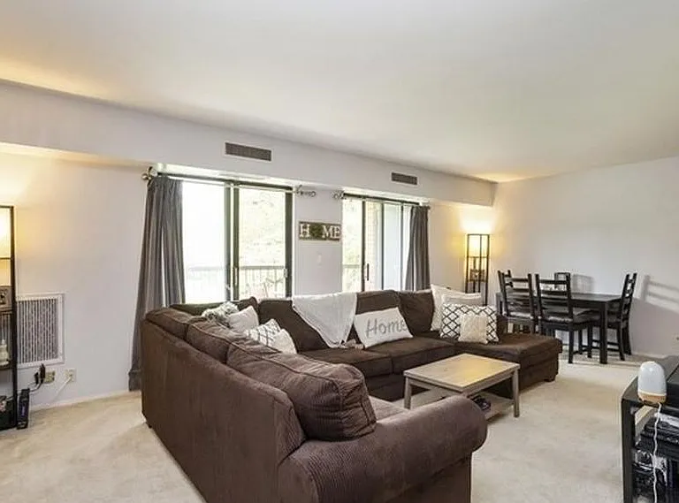 1605 E Central Rd #214B — Photo 10