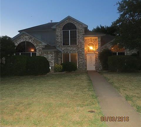 3rd image of 1105 Kensington Dr