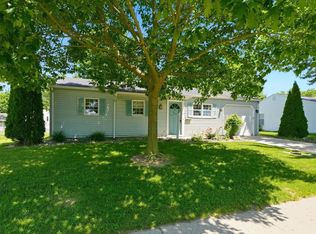 13 Holden Rd, Columbia City, IN 46725