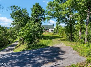 1651 Mitchell Dr, Sevierville, TN 37876