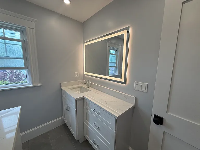 67 Walnut St #2 — Photo 4