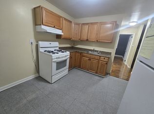 217 Fairfield St #11R, New Haven, CT 06515
