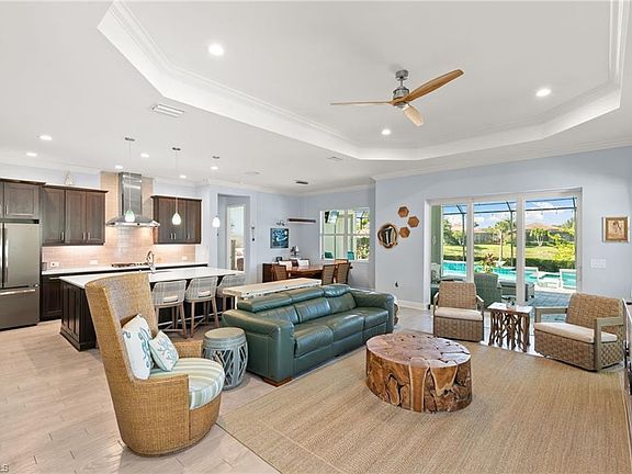 3rd image of 13796 Woodhaven CIR