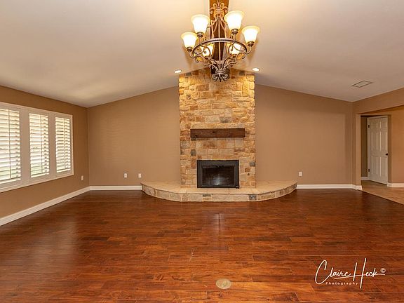 5th image of 4301 Skyline Dr