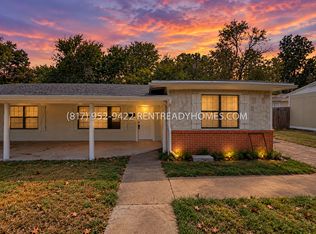 104 Twining Dr, Denison, TX 75020