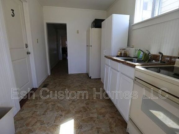 5th image of 135 W 3rd St #6