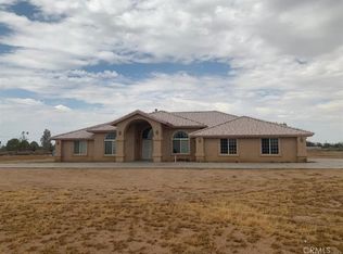 13720 Olema Rd, Apple Valley, CA 92307